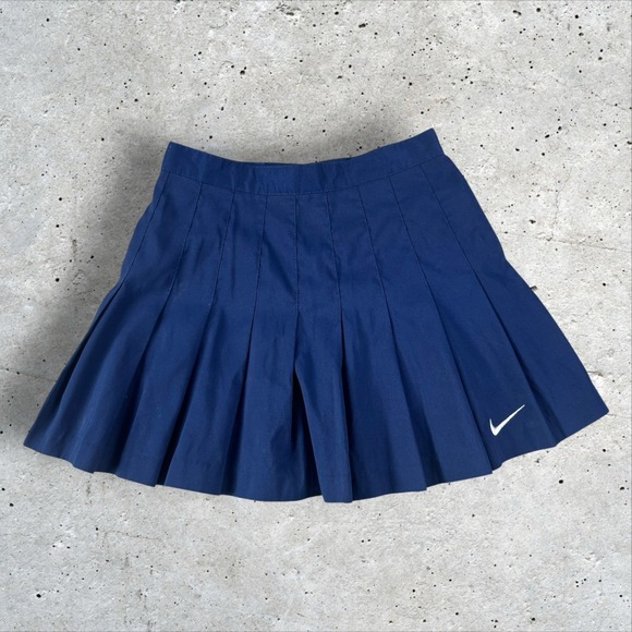 Nike Dresses & Skirts - Nike Challenge Court Vtg Tennis Skirt Pleated Pickleball 80s Sz 10 26" Waist‎